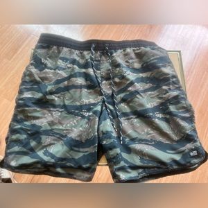 Salty crew board shorts